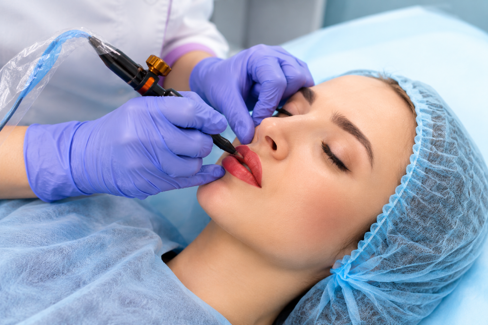 Helora Beauty İzmit kalıcı makyaj randevu